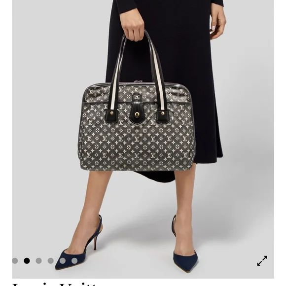 Louis Vuitton Gray and Black Laptop Bag with Monogram Design - Picture 3 of 5